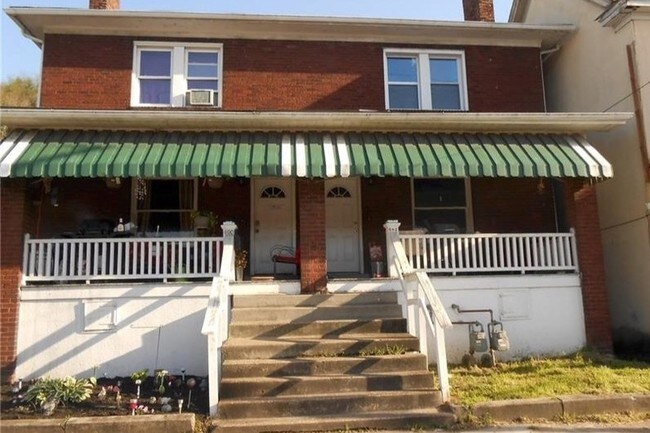 Photo - 602 Division St