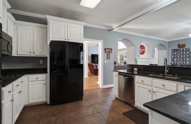 10138 Gillespie Oak Dr