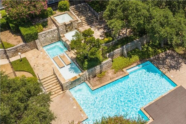 Building Photo - 2170 Thousand Oaks Dr Unit 0338Q