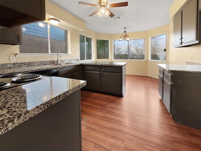 Photo - 10619 Chapel Hill Dr