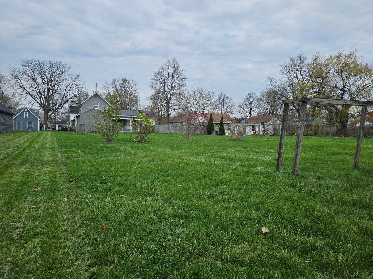 Photo - 628 Dowling St