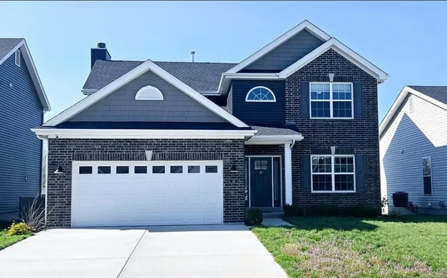 Building Photo - Charming 4-Bedroom Home in Prime St. Charl...