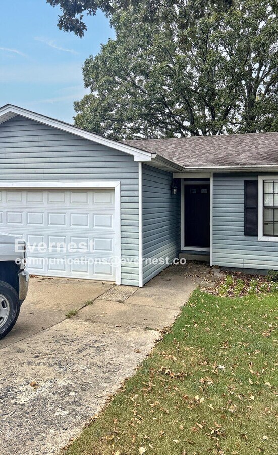Photo - 710 Autumnbrook Cir House