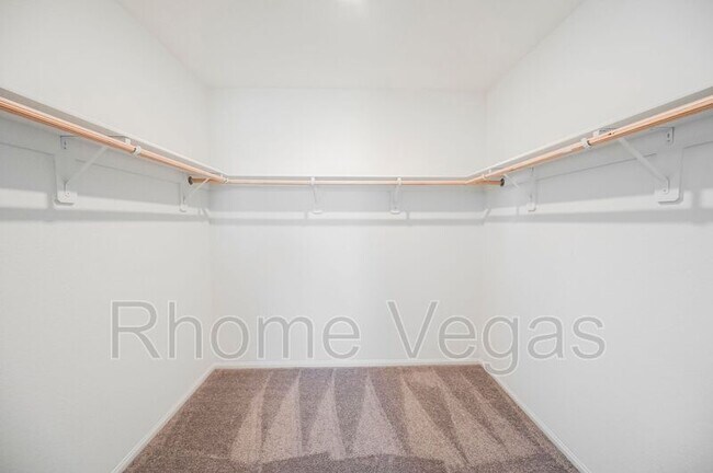 Photo - 8043 Skye Foxx St