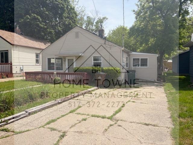 Photo - 810 Comfort St