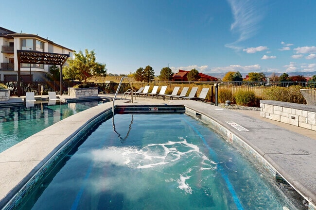 Piscina estilo resort abierta todo el año