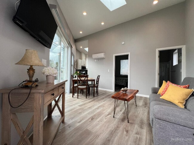 Photo - 476 Fiesta Dr Unidad A