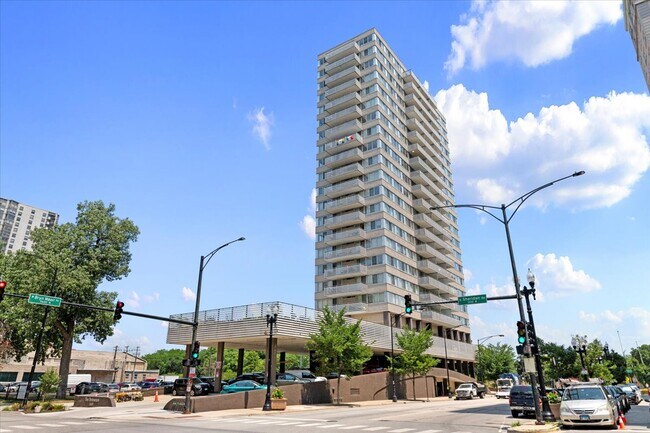 Photo - 5601 N Sheridan Rd Condo Unit 20D