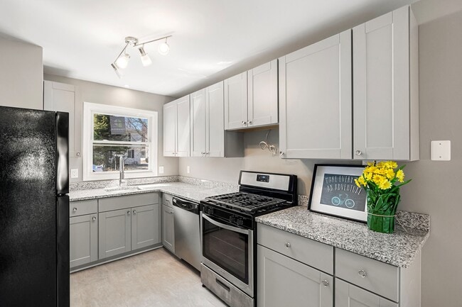 Kitchen - 4A Emerald Dr