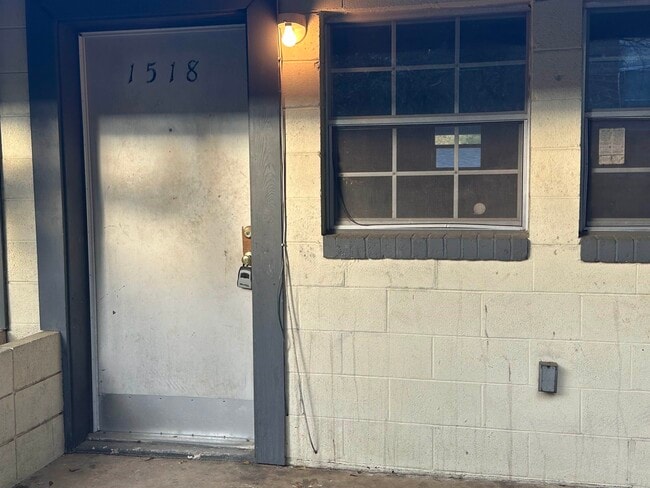 Photo - 1518 Arizona St