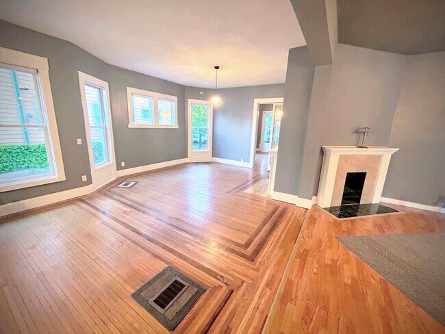 Photo - 1825 Park Ave Unidad 1