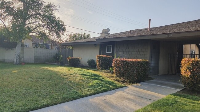 Photo - 1300A Unit C