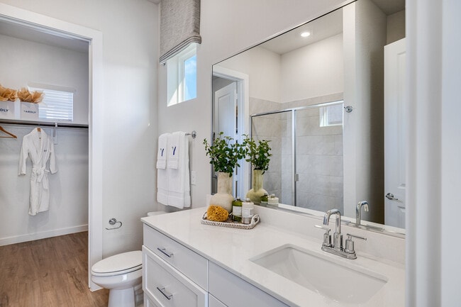 Yardly Elevon apartments — community photo