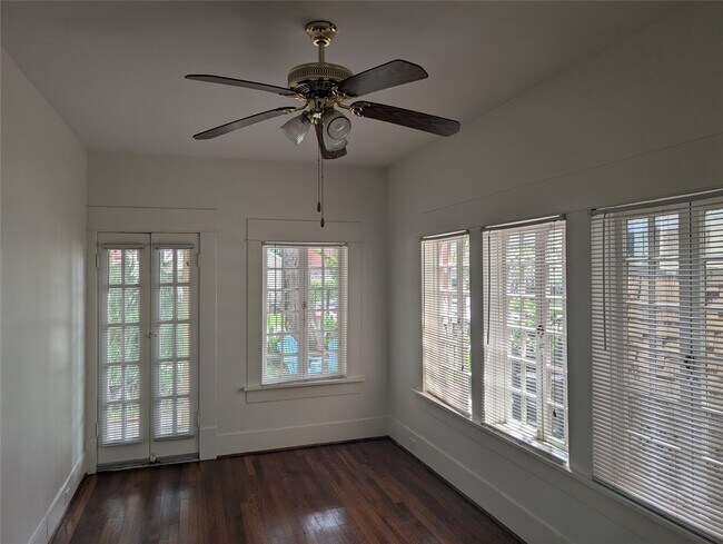 Photo - 815 Sul Ross St Unit 1