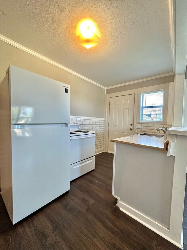 Cozy Home Near Downtown!! Shortterm lease... House Rental in San