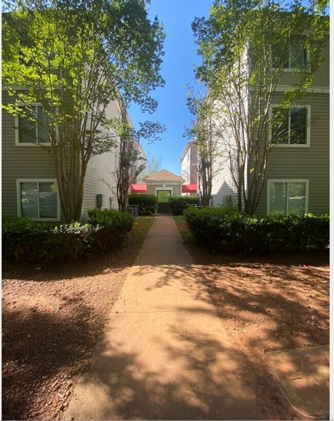 Photo - 1 Private Bedroom + Bathroom in Shared Con...
