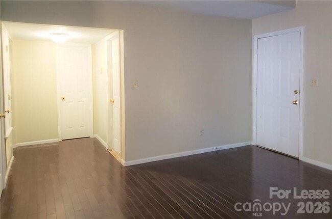 Photo - 3317 Windsor Dr