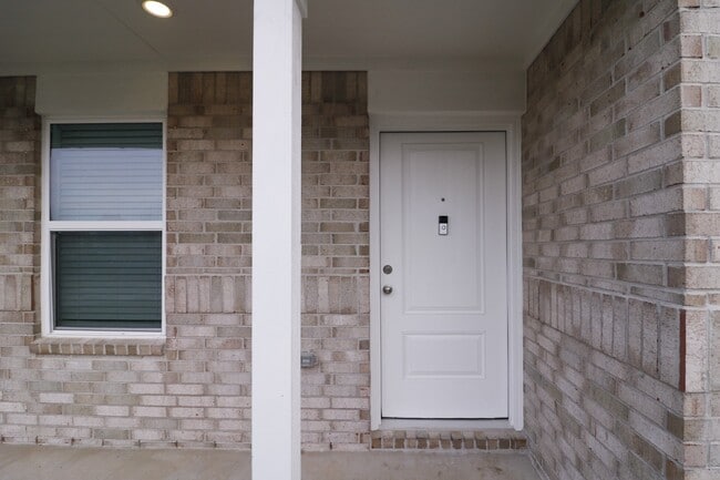 Photo - 2511 Night Emerald Dr