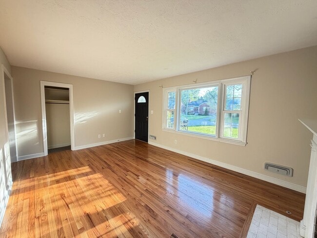 Photo - The 3 Bedroom In St. Matthews You've Been Looking For!