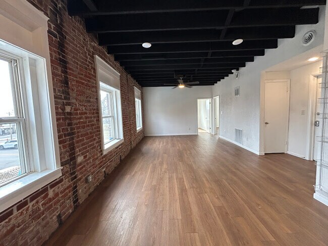 Photo - 2202 Lexington Ave Unit A