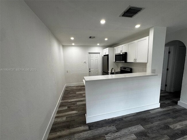 Photo - 2030 Taylor St Unidad 2030