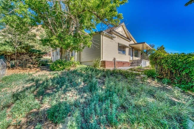 Photo - 4 bedroom 2 bath Home