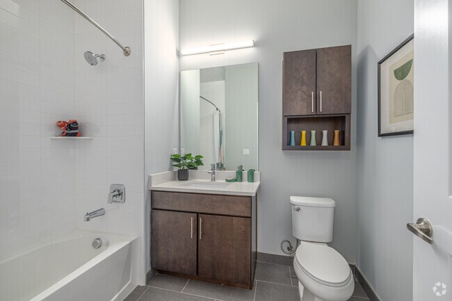 2BR, 2BA - 1,100SF - Second Bathroom