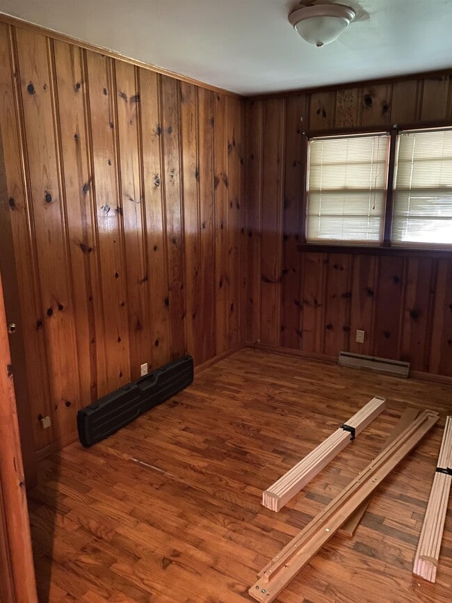 Photo - 706 S Taylor Dr