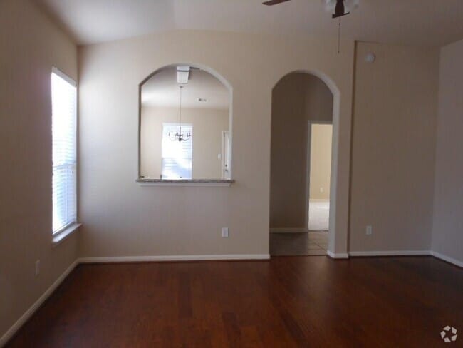 Building Photo - 6042 Starbrook Creek Dr Rental