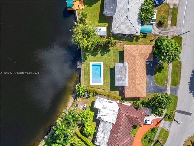 Photo - 317 N 31st Ave