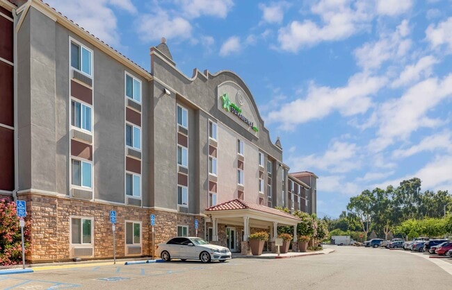 Furnished Studio-Redlands