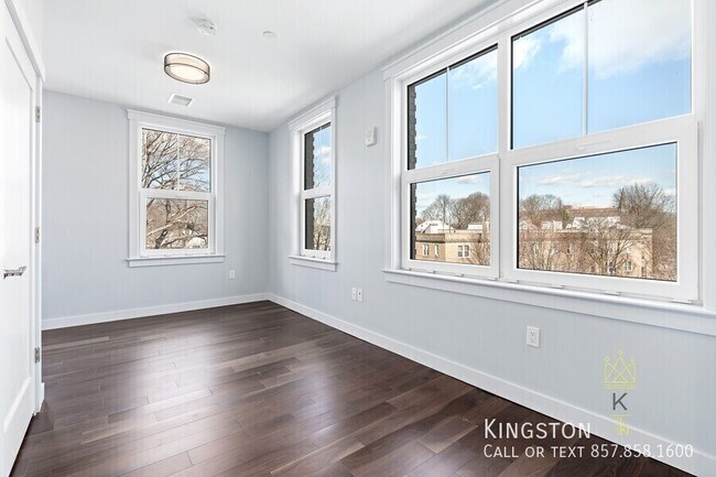 Photo - 136 Babcock St Unit PH 401
