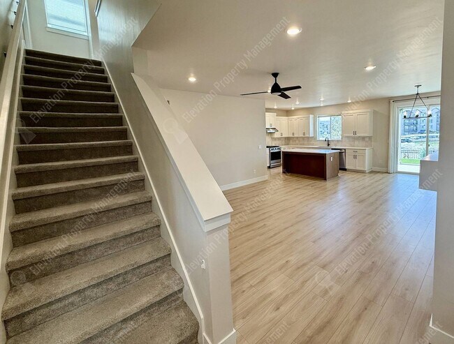 Photo - Fantastic 3 BR in Petrosa with mountain views and tons of amenities!