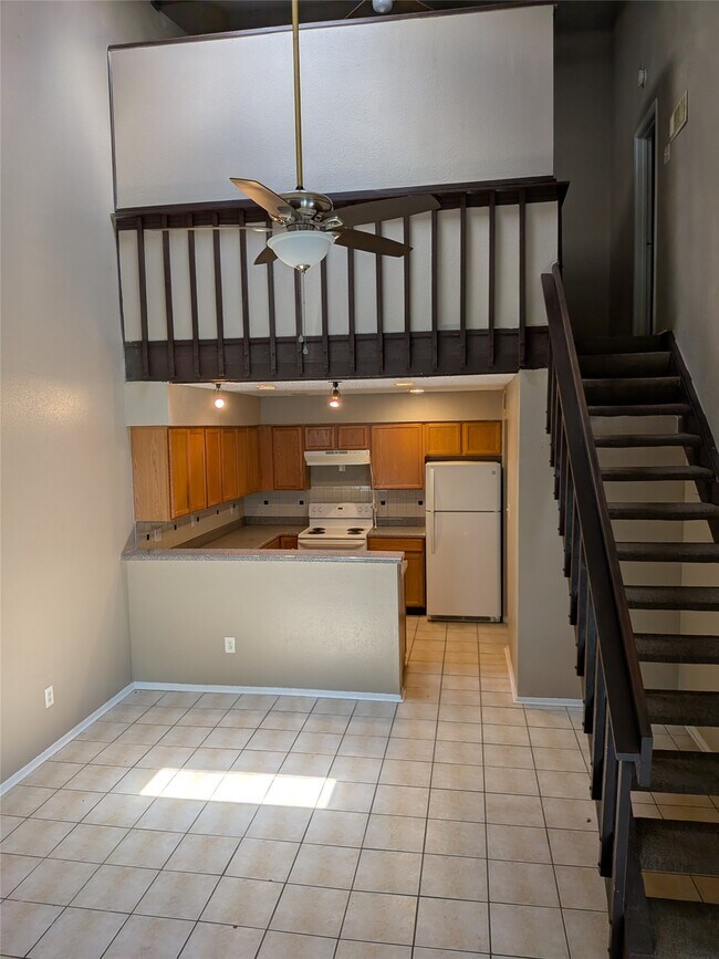 12214 Bob White Dr Unit 122