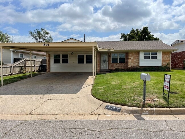 Building Photo - 3 bedroom PLUS floor plan! Newly Remodeled... Rental