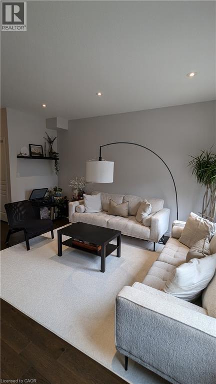 Photo - 90 Robert Peel Rd