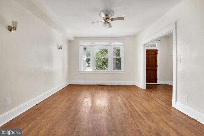 Photo - 5731 9th St NW