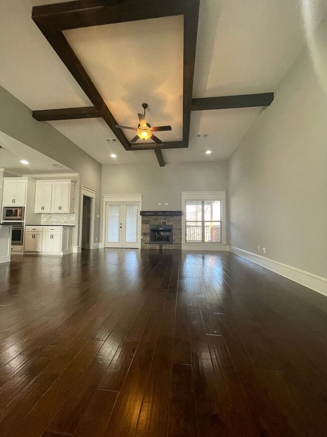 Photo - Great location in Sherwood