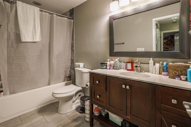 Photo - 9710 Teasdale Terrace