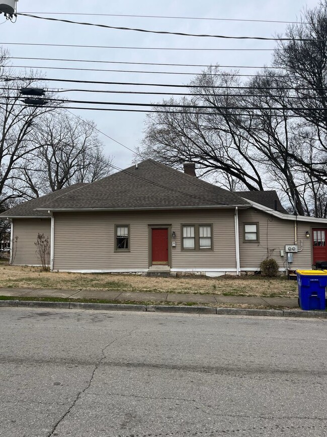 Photo - 1127 Park St Casa