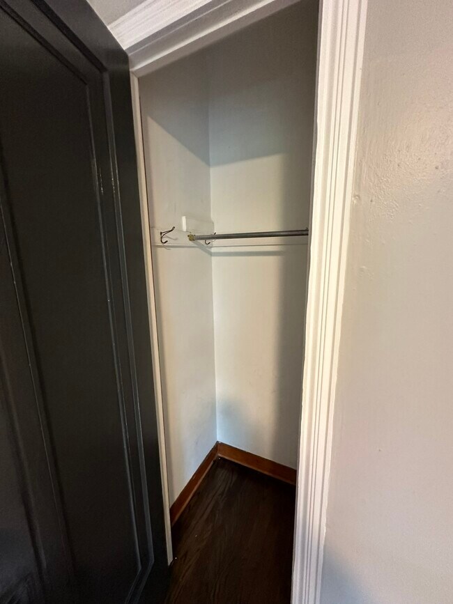 Photo - 1926 Wesley Ave Unit 2