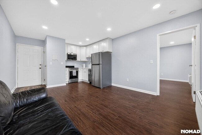 Photo - 9 Vreeland Ave