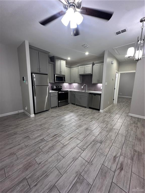 Photo - 12 W Primrose Ave Unit 5