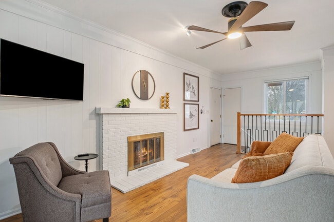 Photo - 2183 Fawnwood Dr SE
