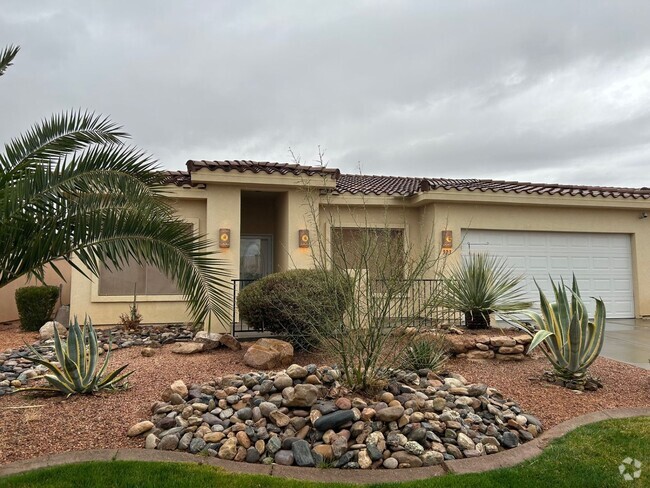 Building Photo - Chardonnay Town Home with 2 Car Garage and...