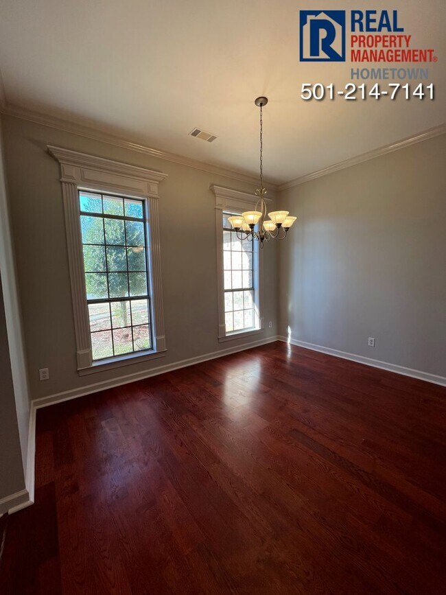 198 Deauville Dr