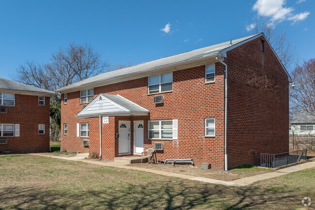 Gatehouse Apartment