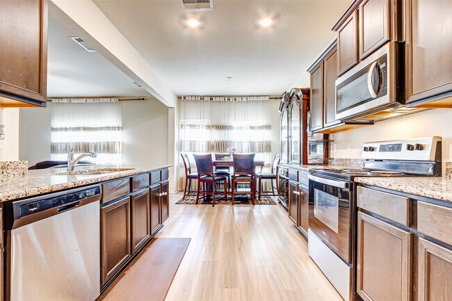 Photo - 1215 Hollow Stone Dr