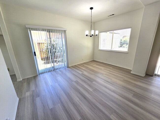 Photo - Beautiful 4 Bedroom 2 Bath Home