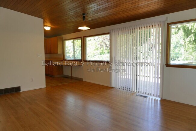 Photo - 1802 NW 89th St